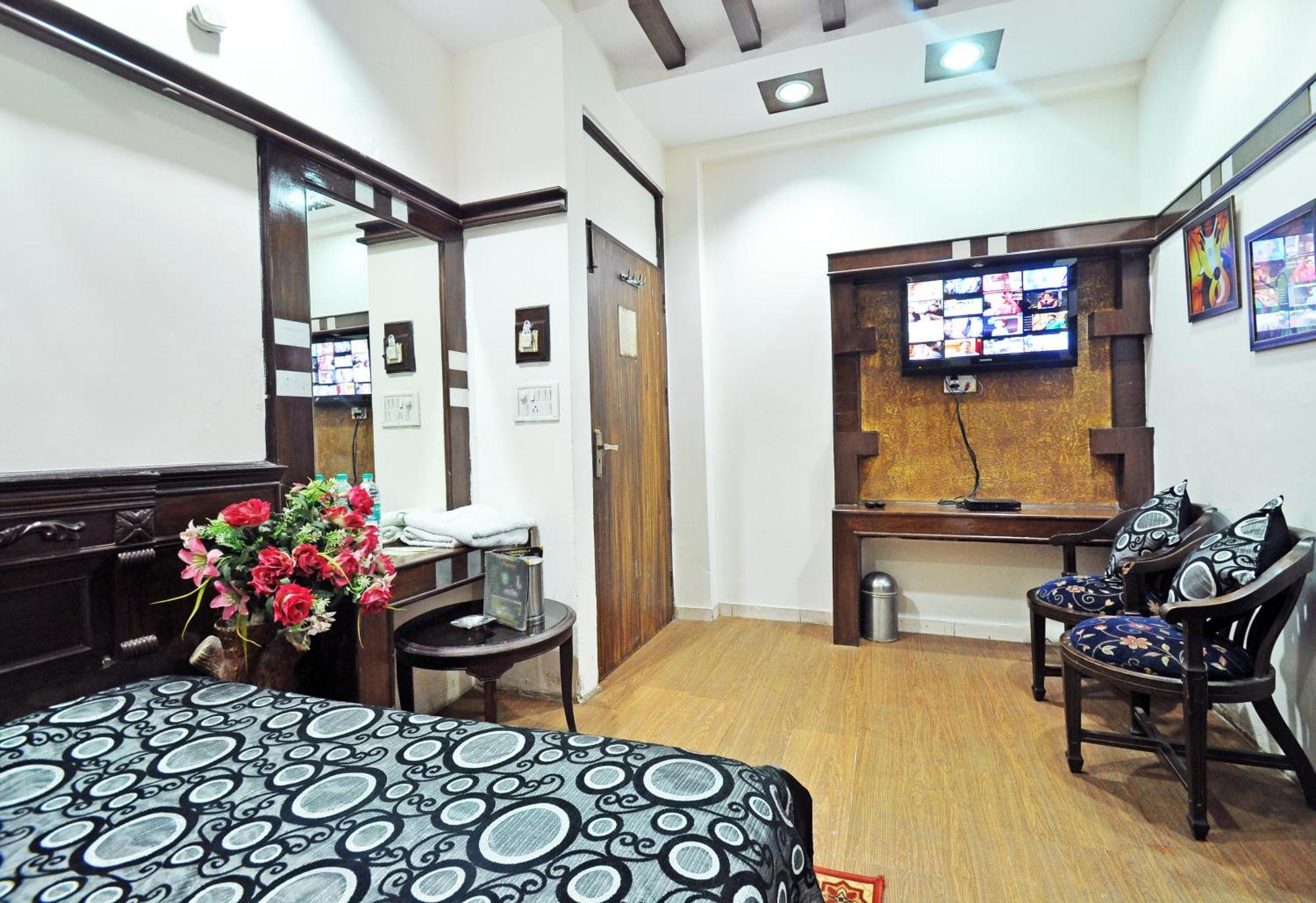 Hotel Shiva Intercontinental - New Delhi Railway Station - Paharganj 외부 사진