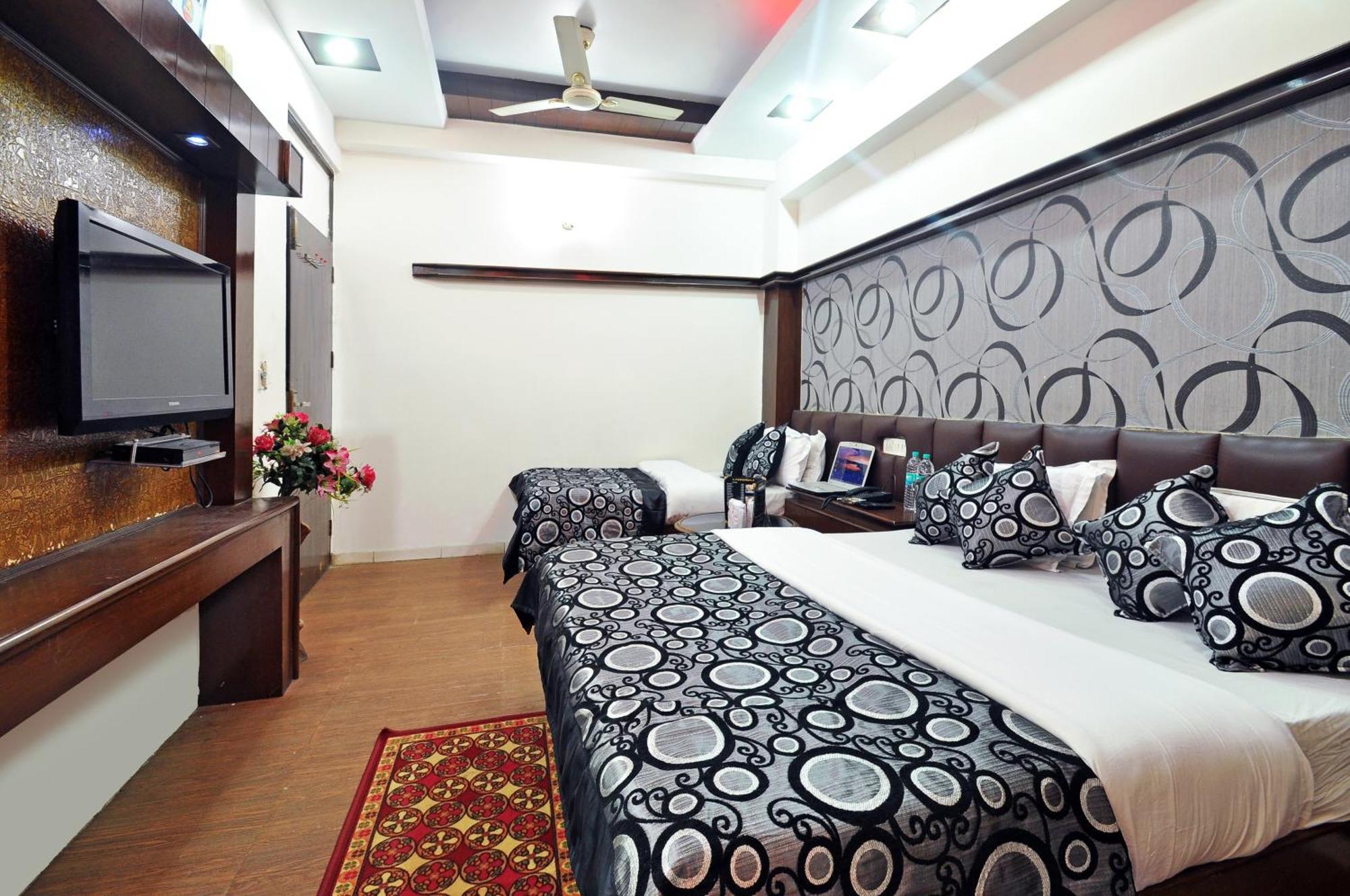 Hotel Shiva Intercontinental - New Delhi Railway Station - Paharganj 외부 사진