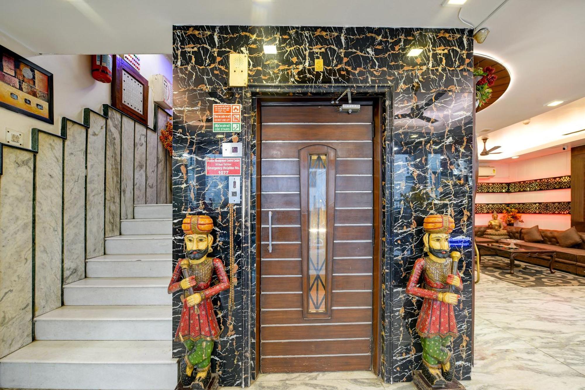 Hotel Shiva Intercontinental - New Delhi Railway Station - Paharganj 외부 사진