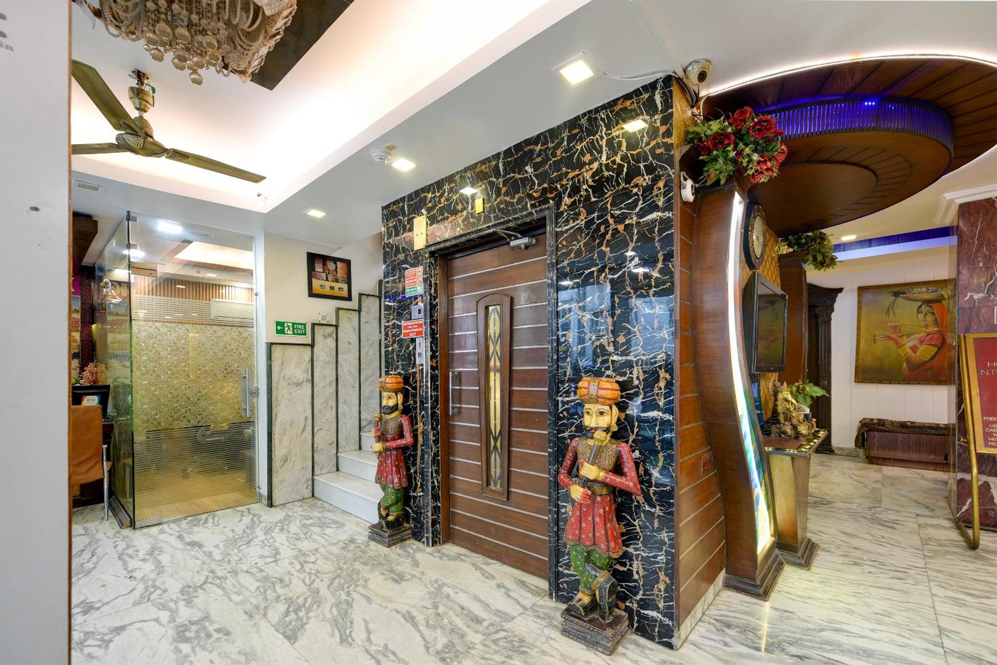 Hotel Shiva Intercontinental - New Delhi Railway Station - Paharganj 외부 사진