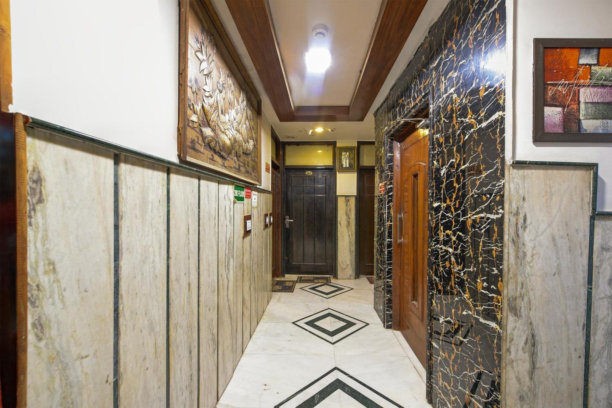 Hotel Shiva Intercontinental - New Delhi Railway Station - Paharganj 외부 사진