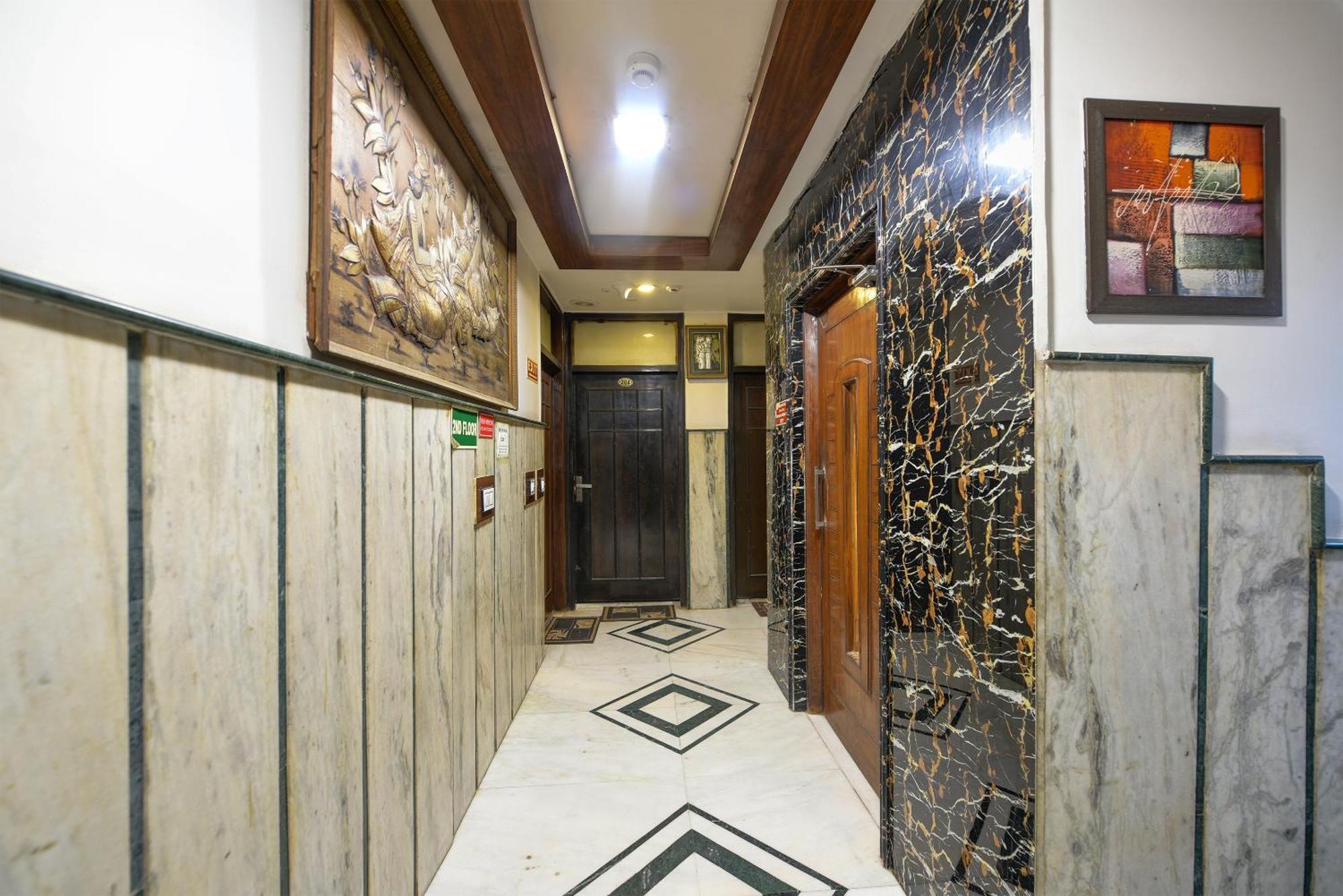 Hotel Shiva Intercontinental - New Delhi Railway Station - Paharganj 외부 사진
