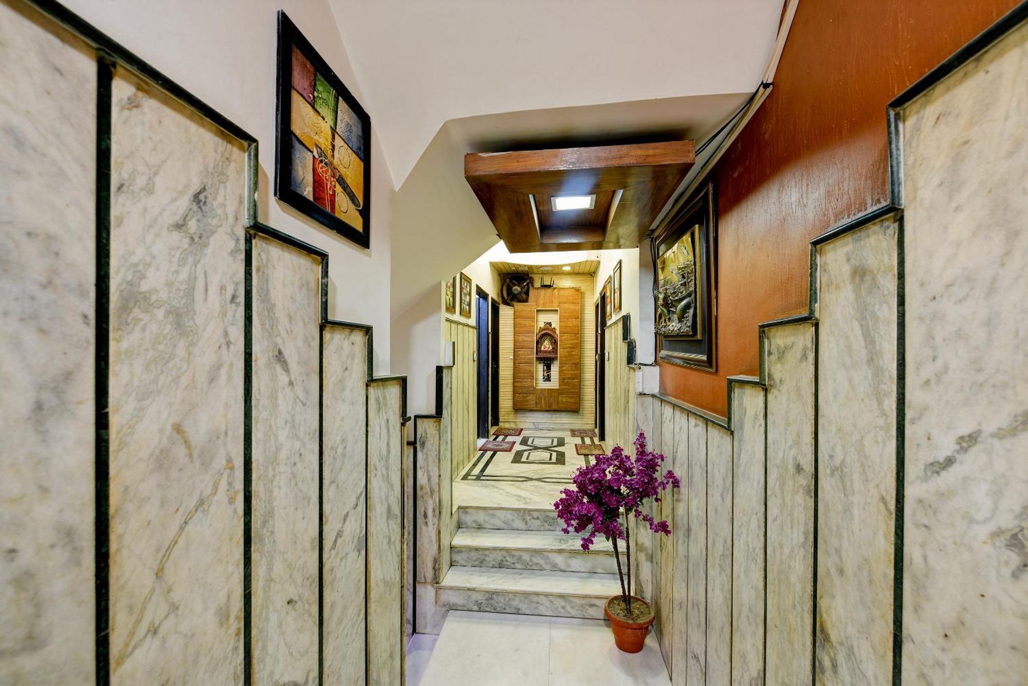 Hotel Shiva Intercontinental - New Delhi Railway Station - Paharganj 외부 사진