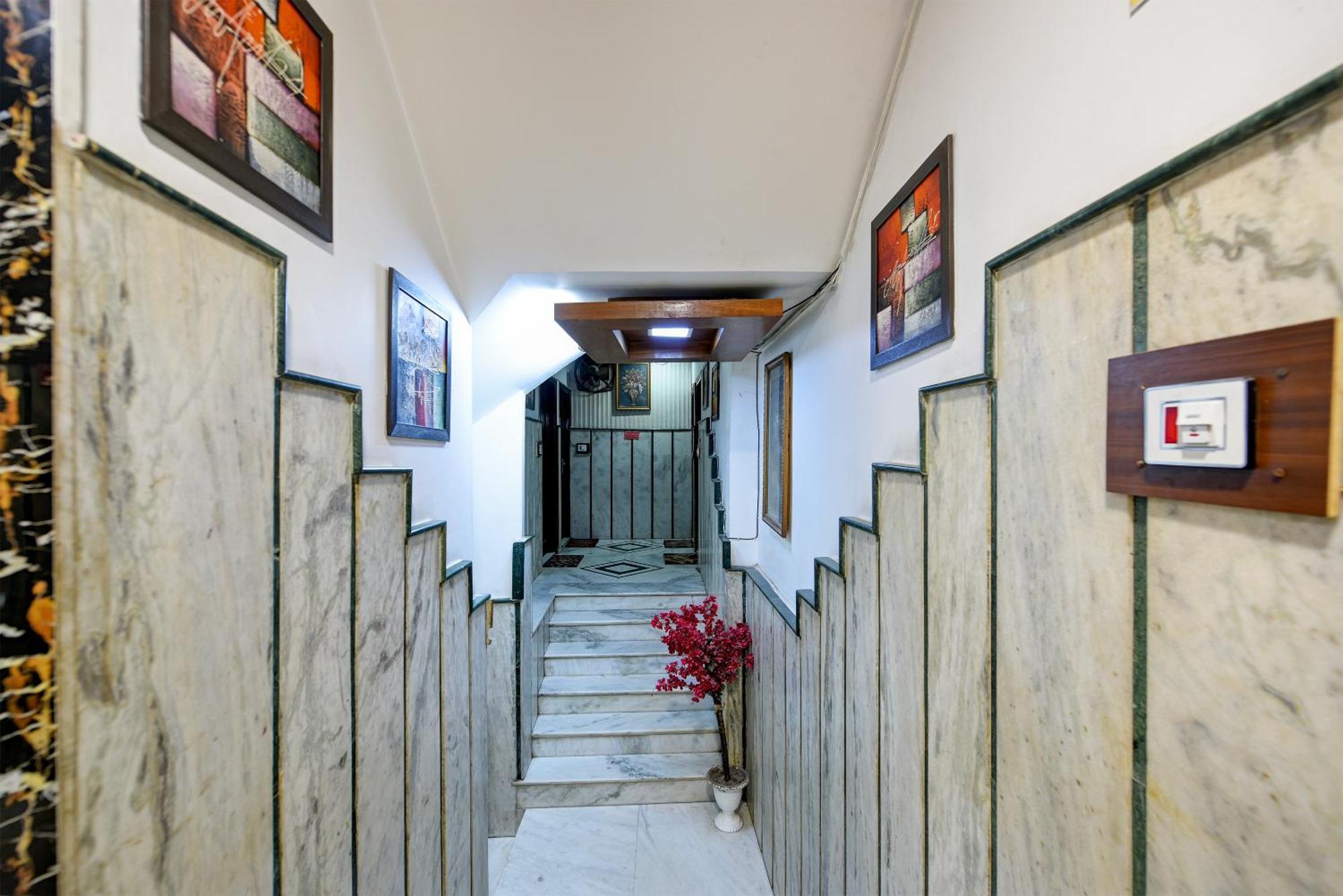 Hotel Shiva Intercontinental - New Delhi Railway Station - Paharganj 외부 사진